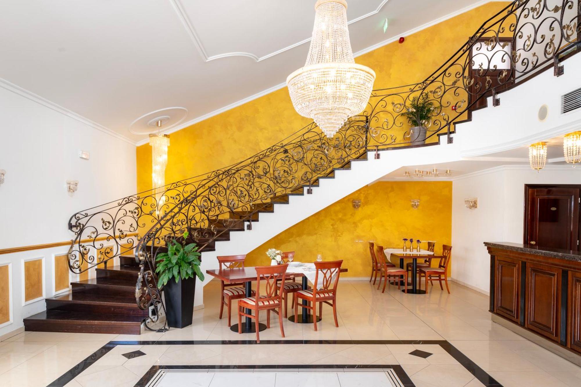 Guest Accommodation Atrium Gulin Lozovac Eksteriør billede